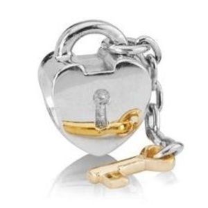 Key to my heart Pandora charm